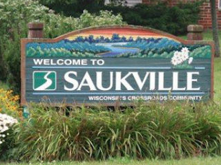 'Welcome to Saukville' City Limits Sign